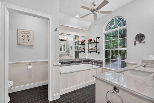 2302 Hollowbrook Lane, Conroe, TX 77384