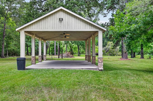 2302 Hollowbrook Lane, Conroe, TX 77384