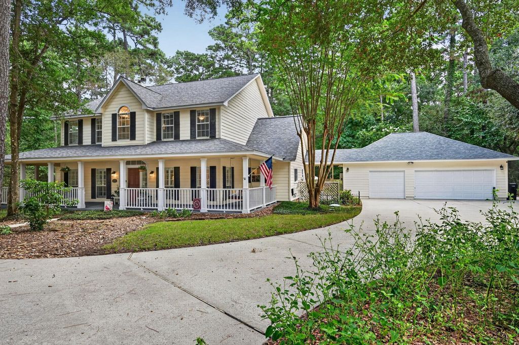 2302 Hollowbrook Lane, Conroe, TX 77384