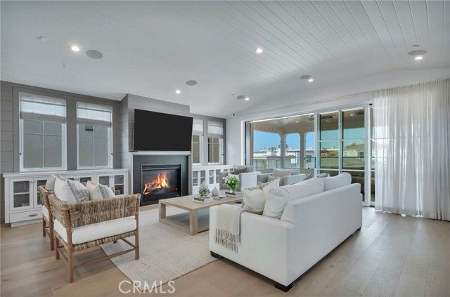 620 12th Street, Manhattan Beach, CA 90266