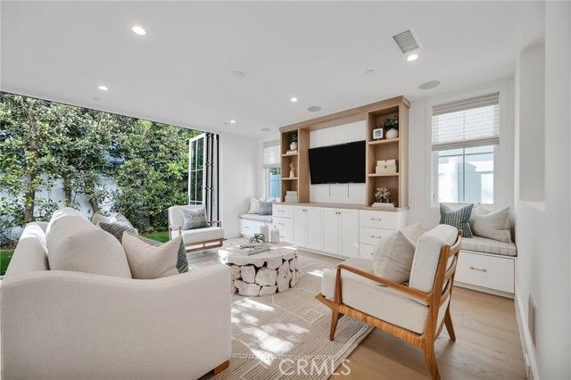 620 12th Street, Manhattan Beach, CA 90266