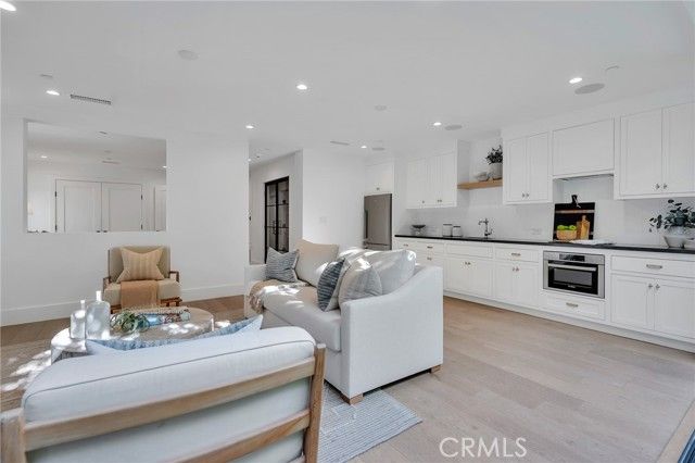 620 12th Street, Manhattan Beach, CA 90266