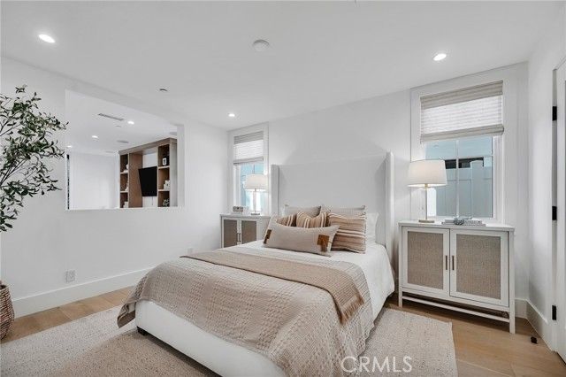 620 12th Street, Manhattan Beach, CA 90266