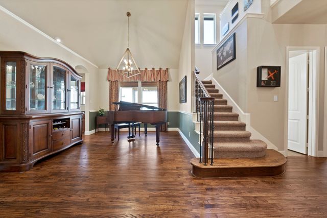 1406 St Tropez Lane, Arlington, TX 76013