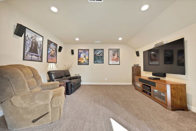 1406 St Tropez Lane, Arlington, TX 76013