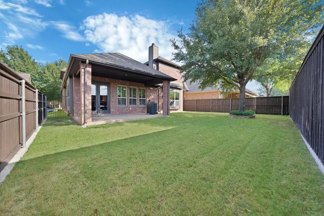 1406 St Tropez Lane, Arlington, TX 76013