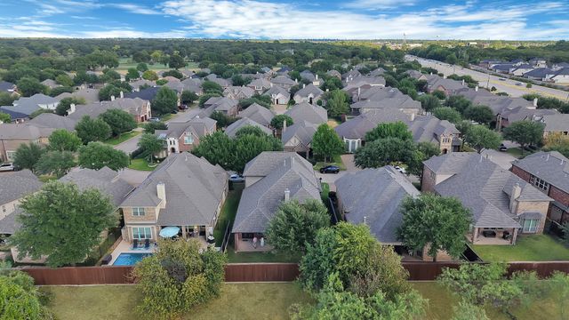 1406 St Tropez Lane, Arlington, TX 76013