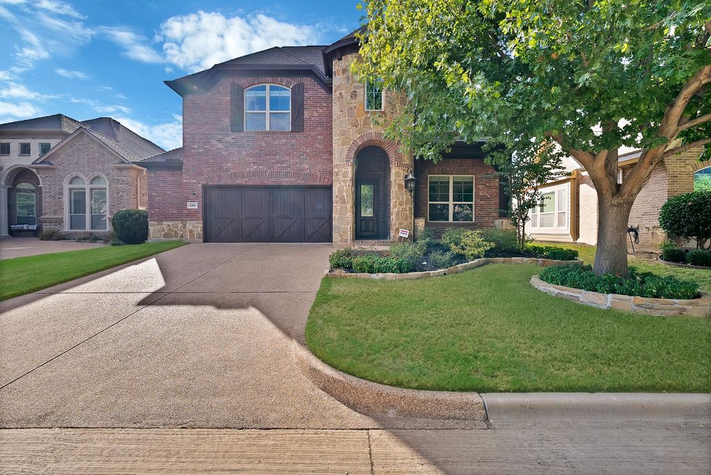 1406 St Tropez Lane, Arlington, TX 76013