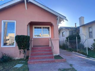 5553 Harvey Ave, Oakland, CA 94621