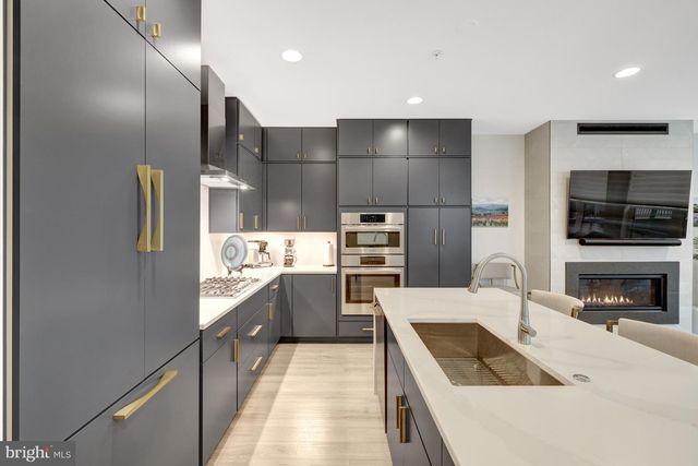 11236 FARADAY PARK DR, Reston, VA 20190