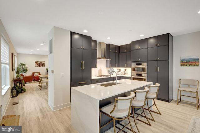 11236 FARADAY PARK DR, Reston, VA 20190