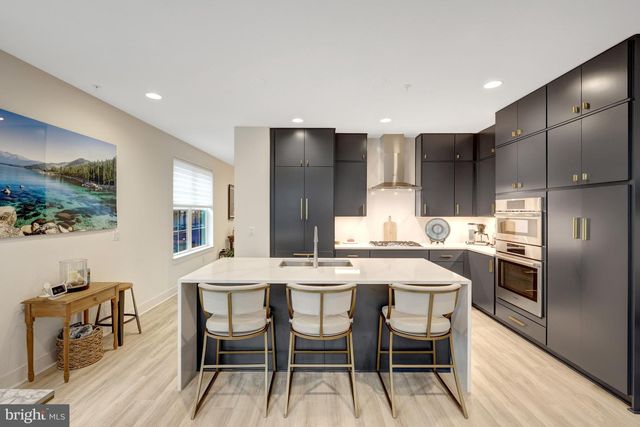 11236 FARADAY PARK DR, Reston, VA 20190