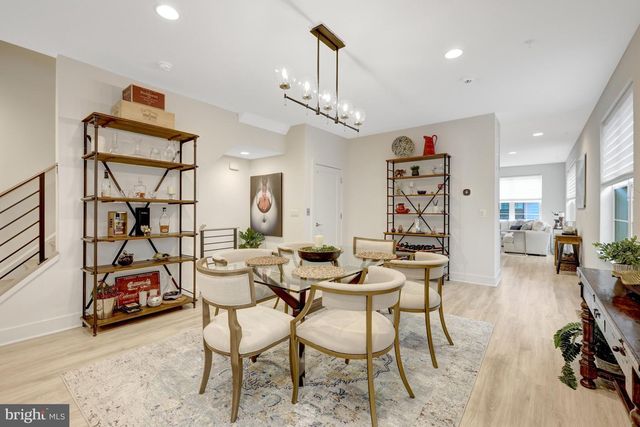 11236 FARADAY PARK DR, Reston, VA 20190