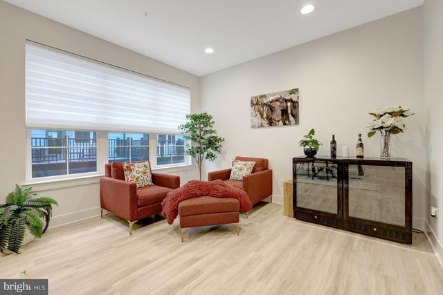 11236 FARADAY PARK DR, Reston, VA 20190