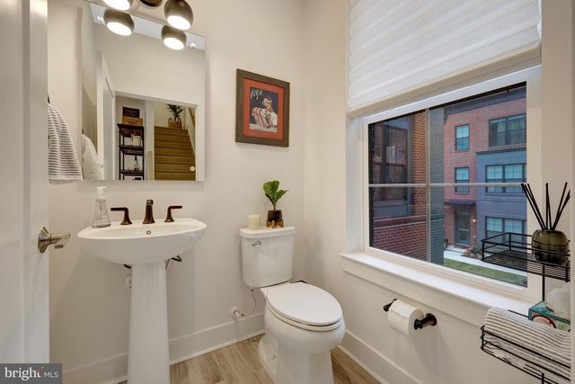 11236 FARADAY PARK DR, Reston, VA 20190