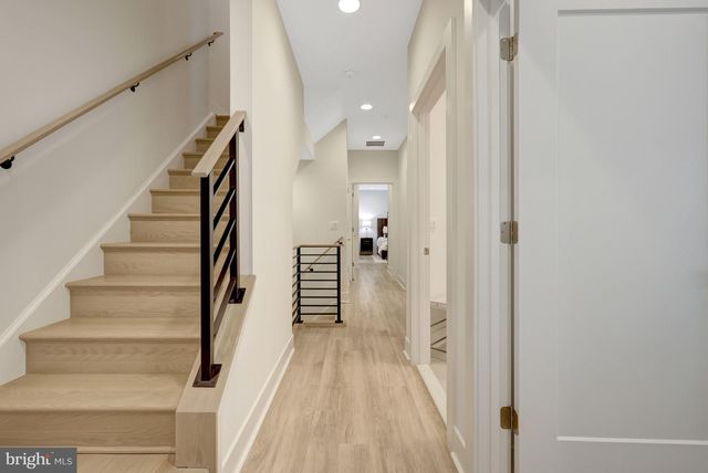 11236 FARADAY PARK DR, Reston, VA 20190