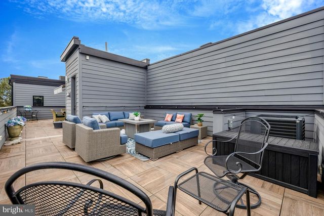 11236 FARADAY PARK DR, Reston, VA 20190