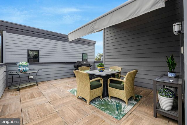 11236 FARADAY PARK DR, Reston, VA 20190