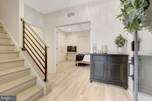 11236 FARADAY PARK DR, Reston, VA 20190