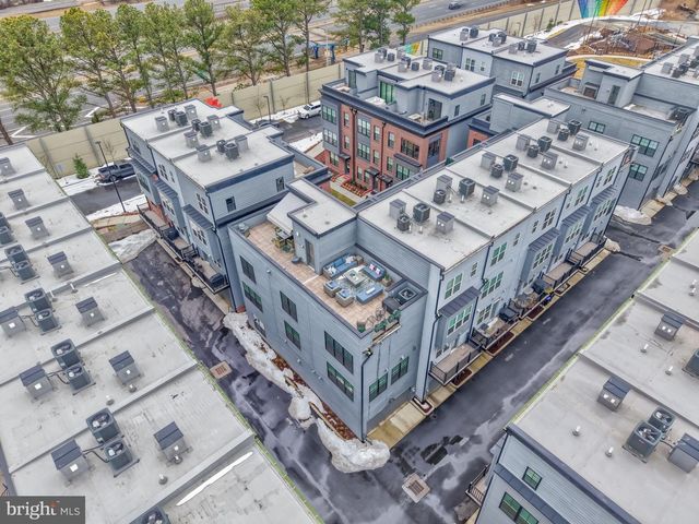 11236 FARADAY PARK DR, Reston, VA 20190