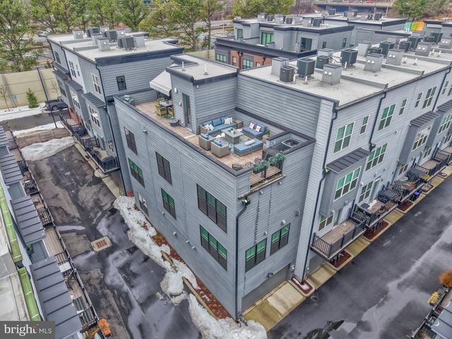 11236 FARADAY PARK DR, Reston, VA 20190