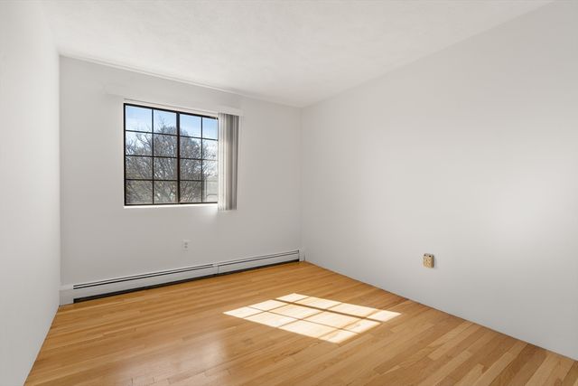 655 Saw Mill Brook Pkwy 9, Newton, MA 02459