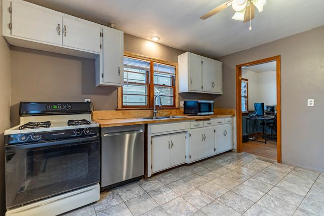 3931 Clough Avenue, Highland, IN 46322