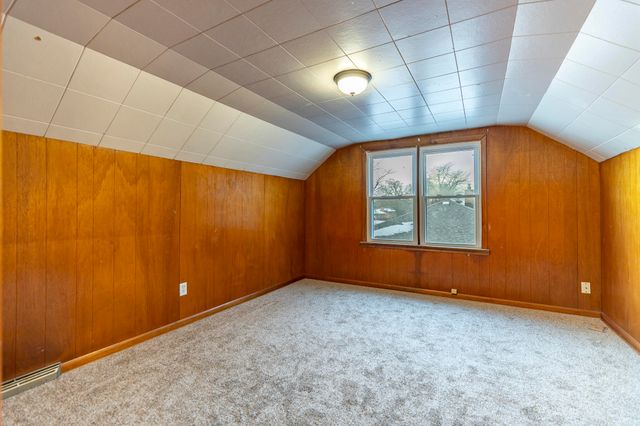 3931 Clough Avenue, Highland, IN 46322