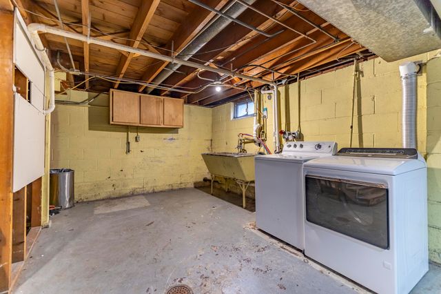 3931 Clough Avenue, Highland, IN 46322