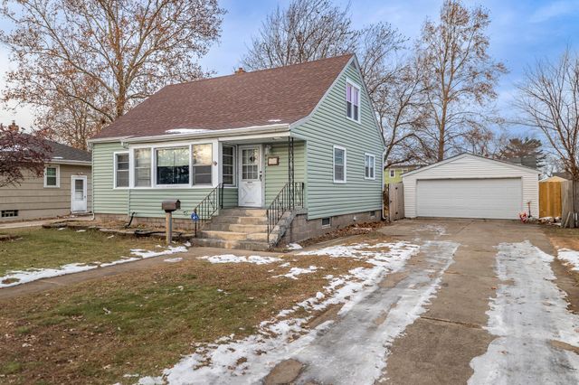 3931 Clough Avenue, Highland, IN 46322