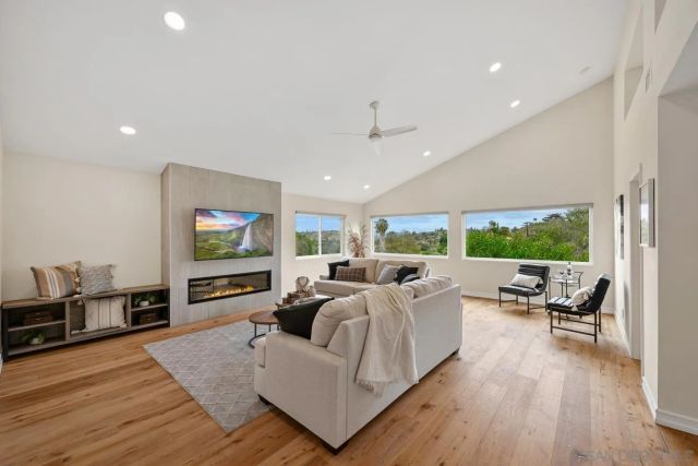 4234 Highland Glen Way, La Mesa, CA 91941