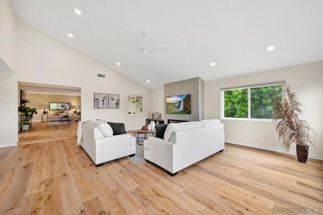 4234 Highland Glen Way, La Mesa, CA 91941
