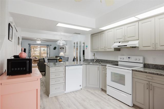 26282 RAMPART BOULEVARD 204, Punta Gorda, FL 33983