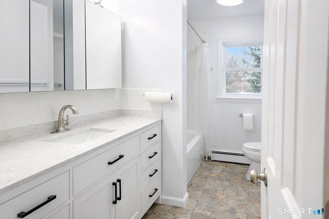 15 Dairy Farm Road, Norwalk, CT 06851