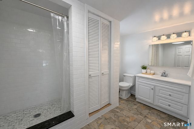 15 Dairy Farm Road, Norwalk, CT 06851