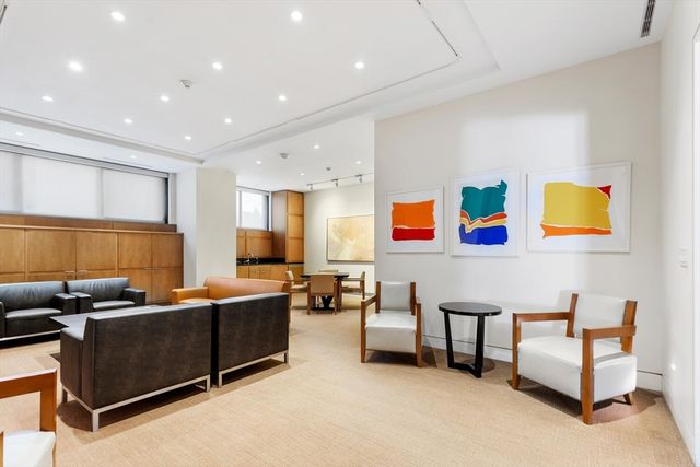 180 Beacon Street 4A, Boston, MA 02116