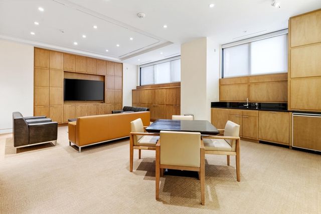 180 Beacon Street 4A, Boston, MA 02116