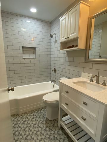 1222 S Lamar Street, Weatherford, TX 76086