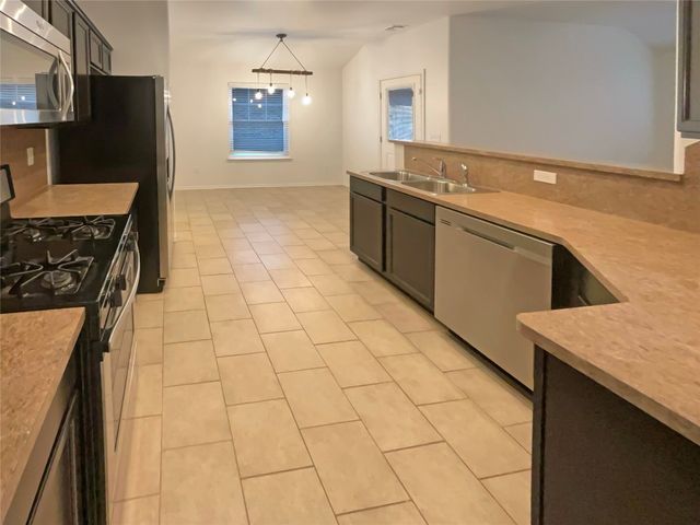 703 NE 20th Terrace, Newcastle, OK 73065
