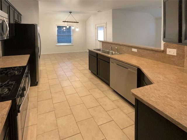 703 NE 20th Terrace, Newcastle, OK 73065