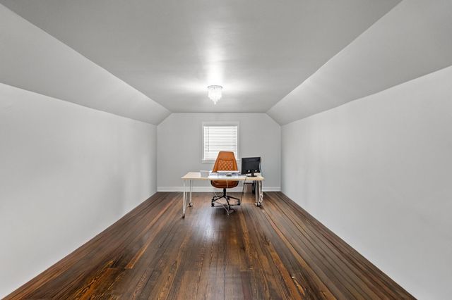 104 Bonnie Leslie Avenue, Bellevue, KY 41073