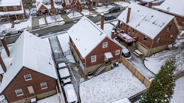 104 Bonnie Leslie Avenue, Bellevue, KY 41073