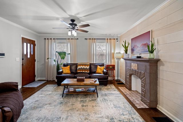 104 Bonnie Leslie Avenue, Bellevue, KY 41073