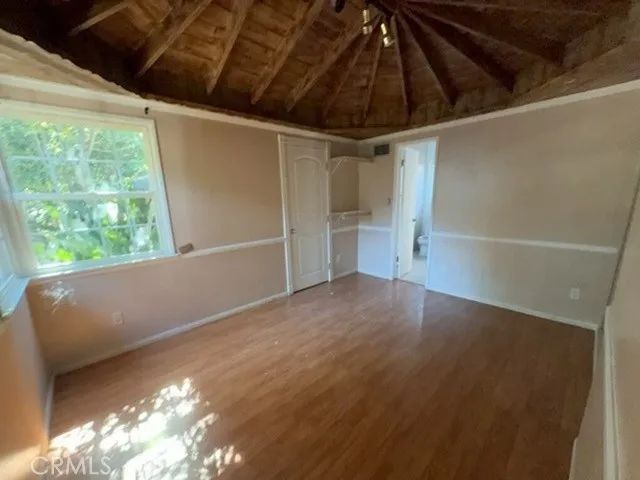 7106 Jellico Avenue, Van Nuys, CA 91406