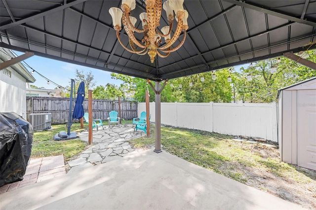 5214 CREEKMORE LANE, Tampa, FL 33624