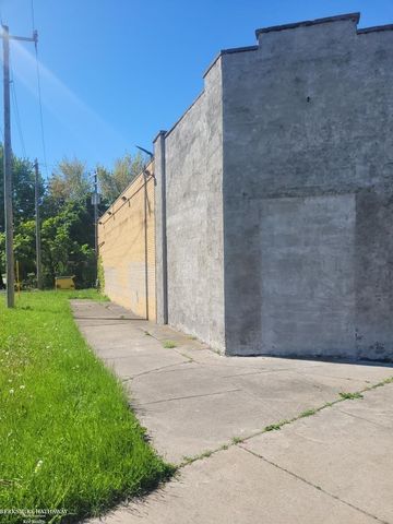 16334 Harper Avenue, Detroit, MI 48224
