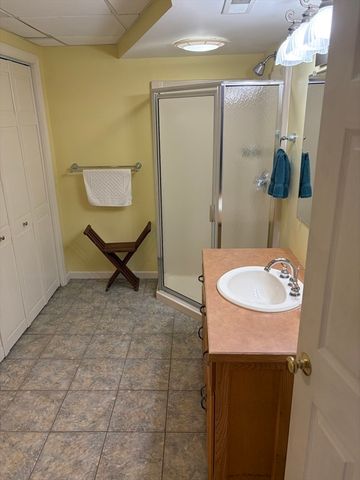 164 Hovey Rd, Monson, MA 01057