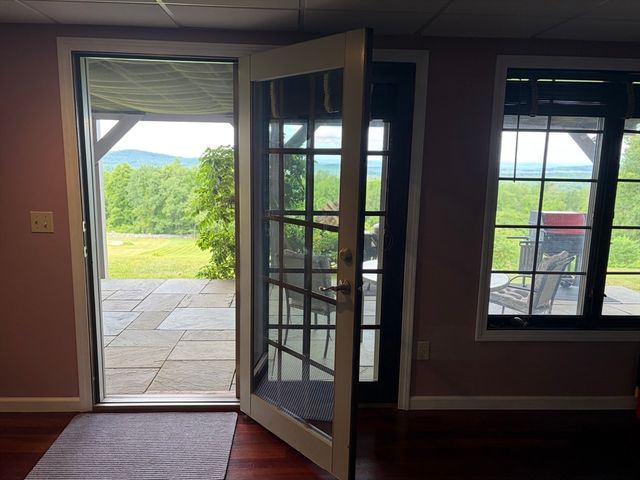 164 Hovey Rd, Monson, MA 01057