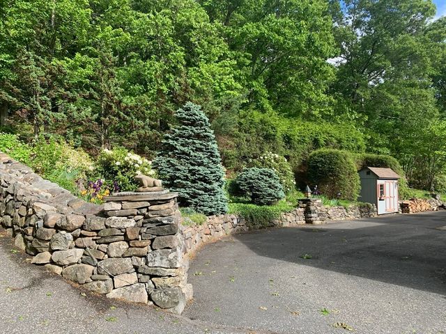 164 Hovey Rd, Monson, MA 01057