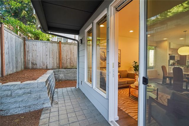 4220 6th Avenue NW, Seattle, WA 98107